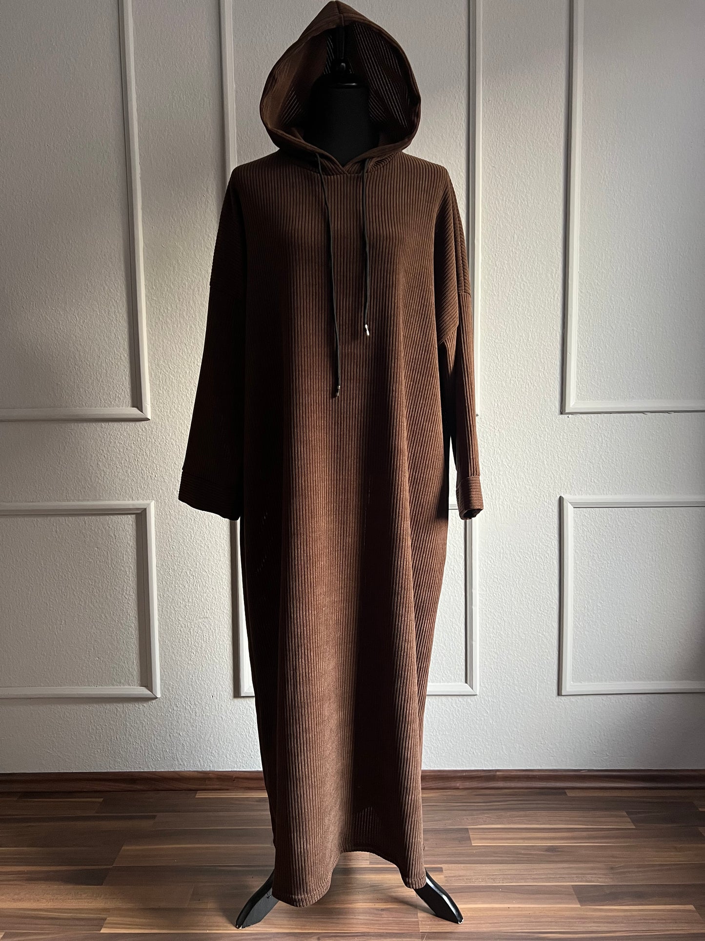 Pulloverkleid mit Kapuze