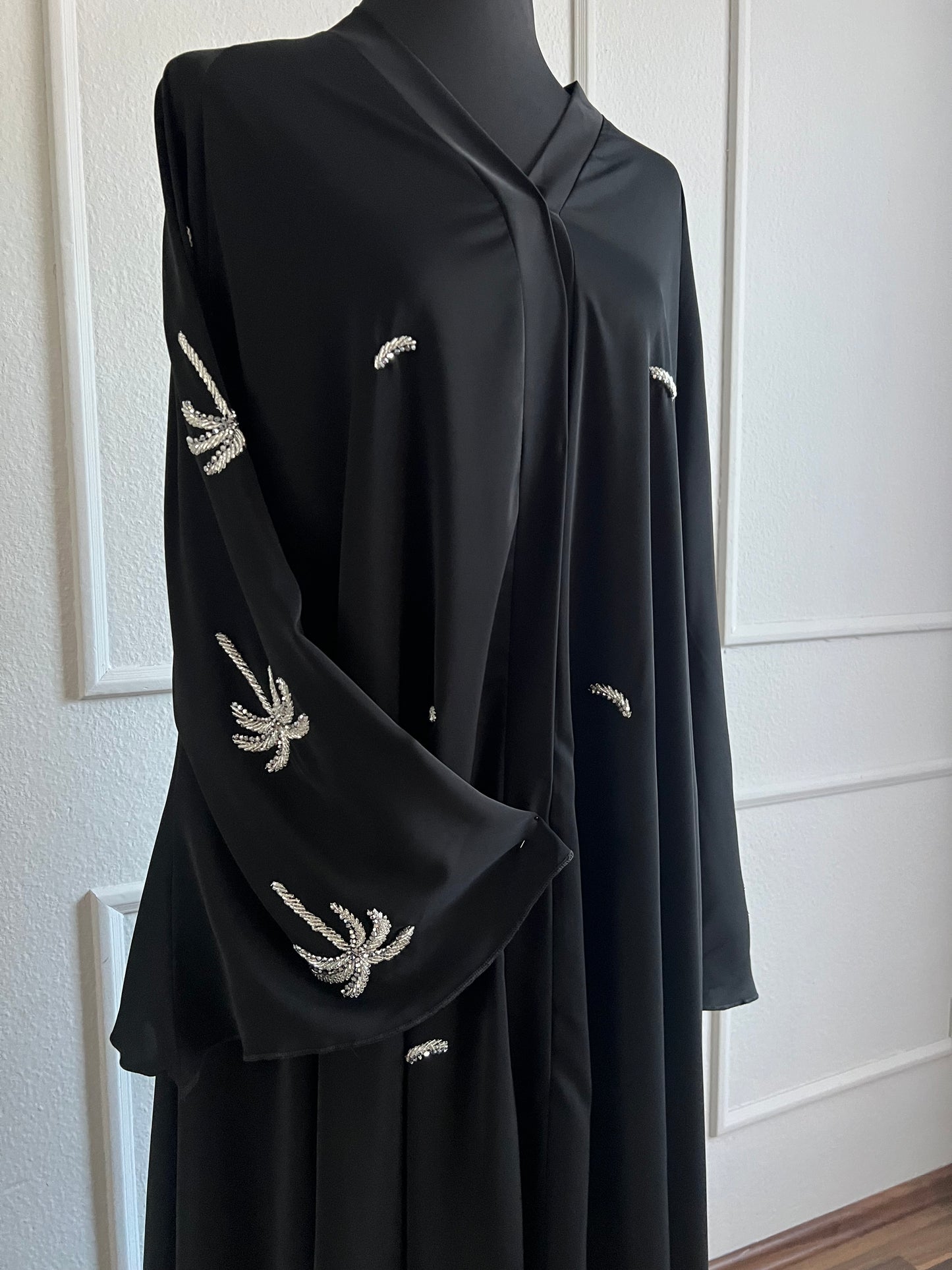Black Palm Abaya