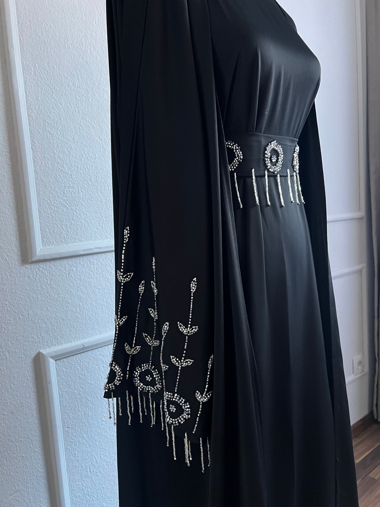 Black pearl Abaya