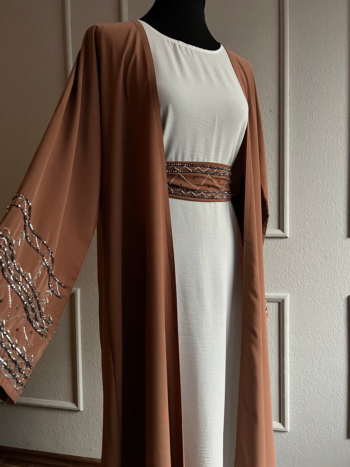 Abaya Liana