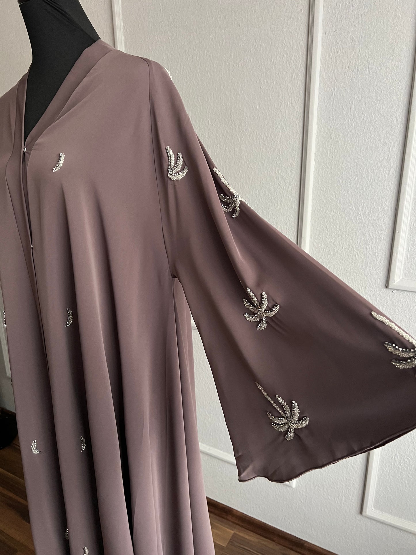 Abaya Palm taupe