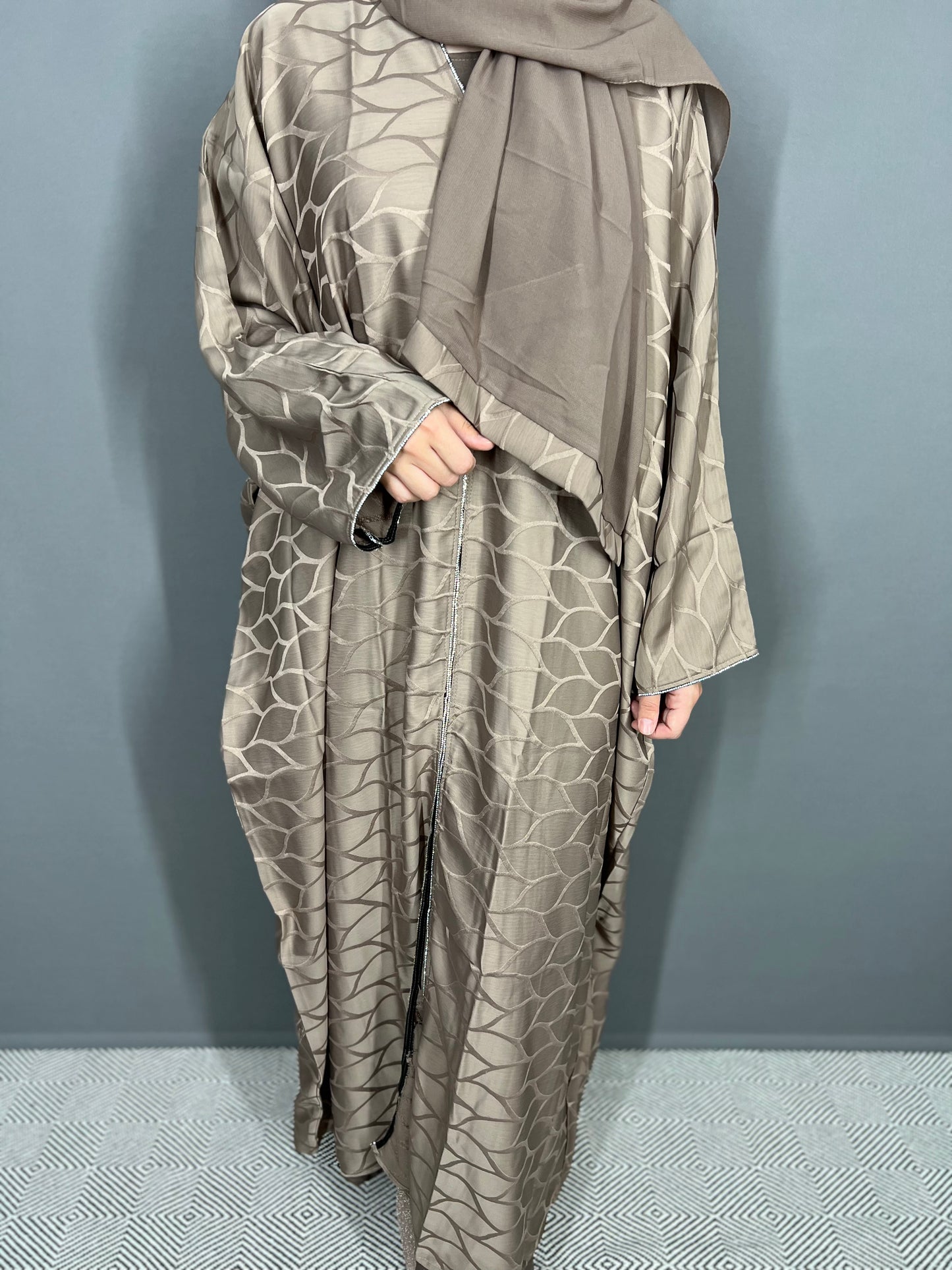 Abaya dubai butterfly mit Hijab