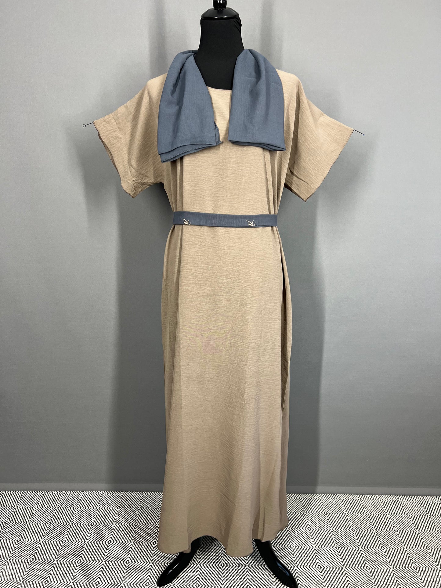 Abaya Dubai grau/beige