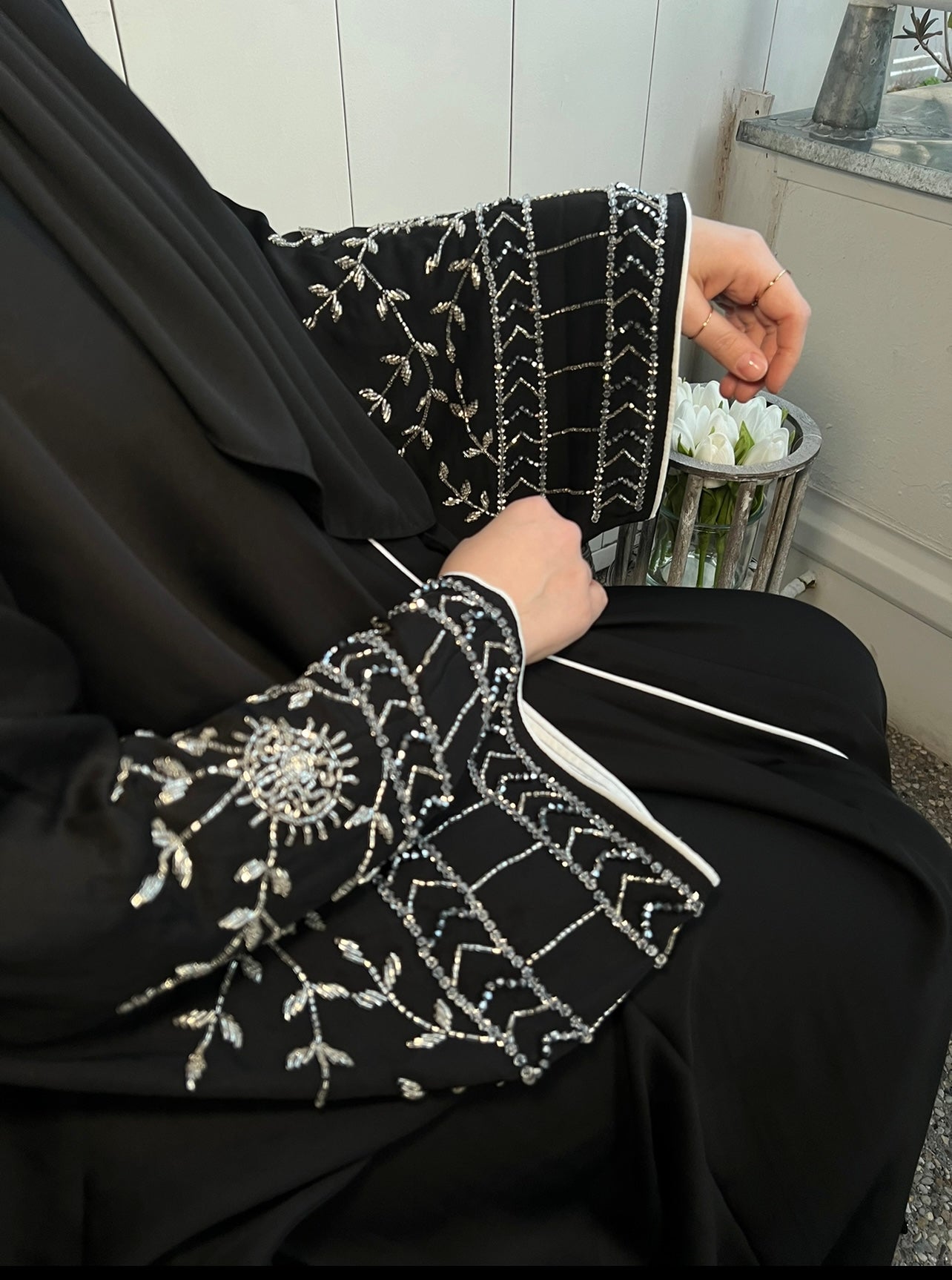 Abaya Crystal