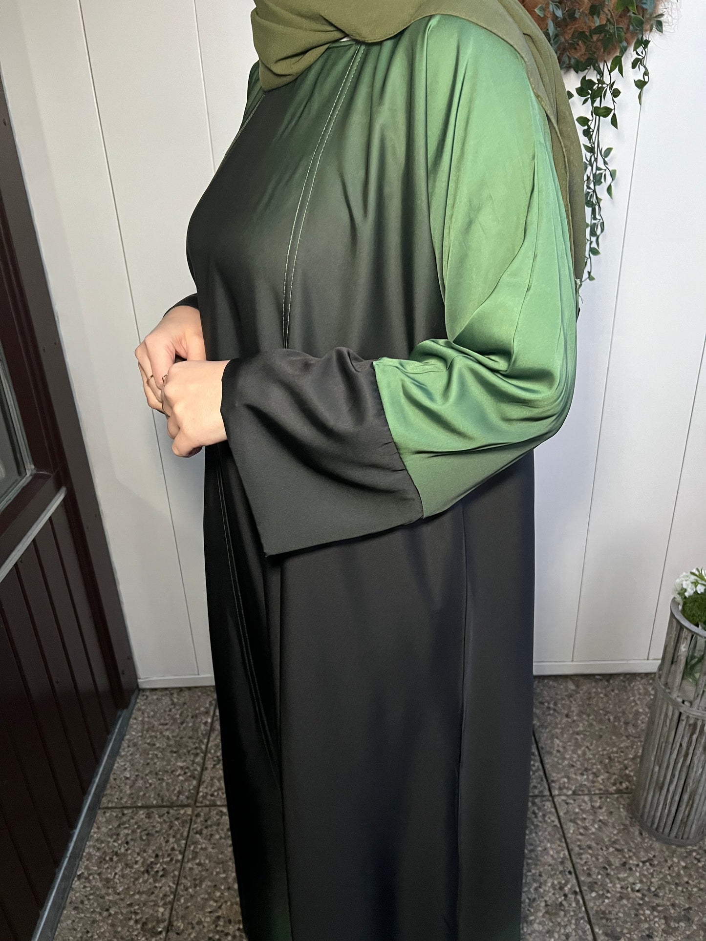 Satin Abaya Ombre grün
