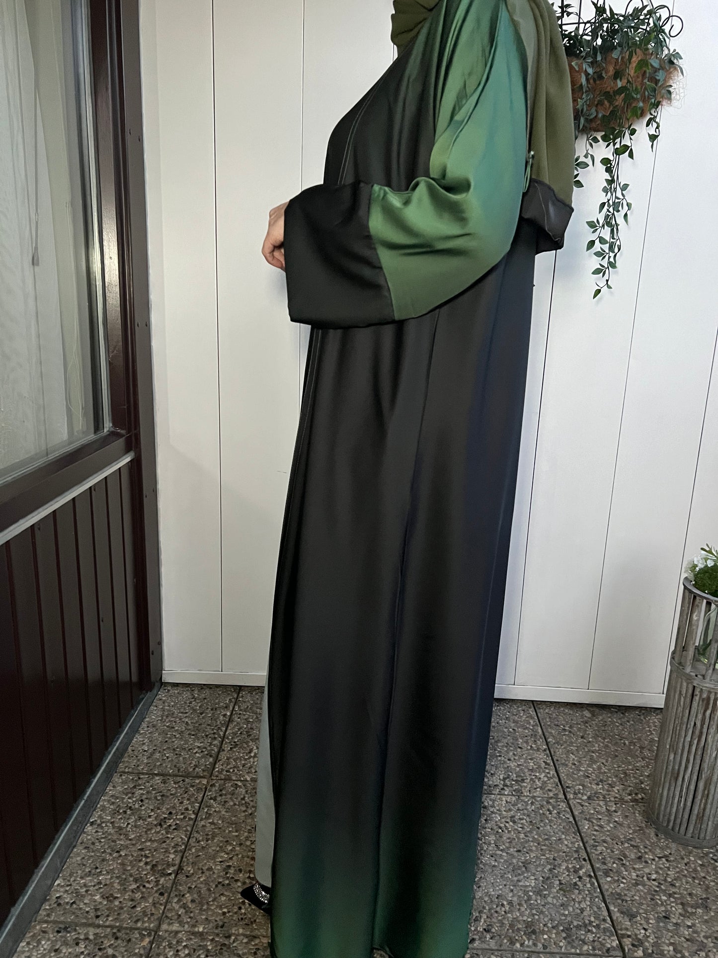 Satin Abaya Ombre grün