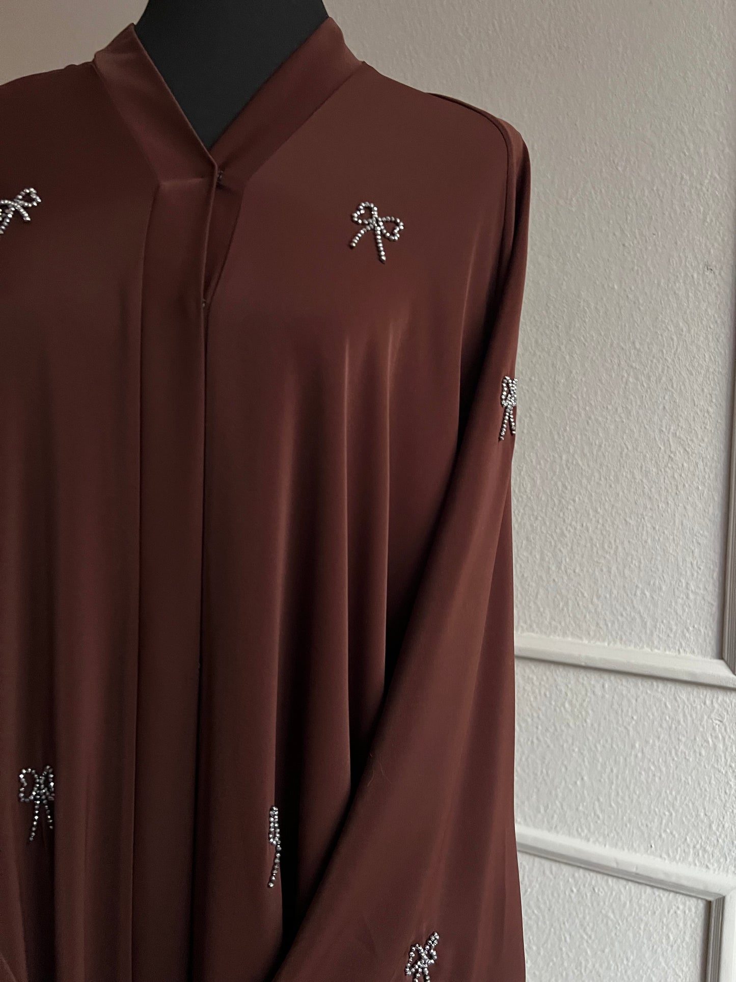 Bow Abaya brown