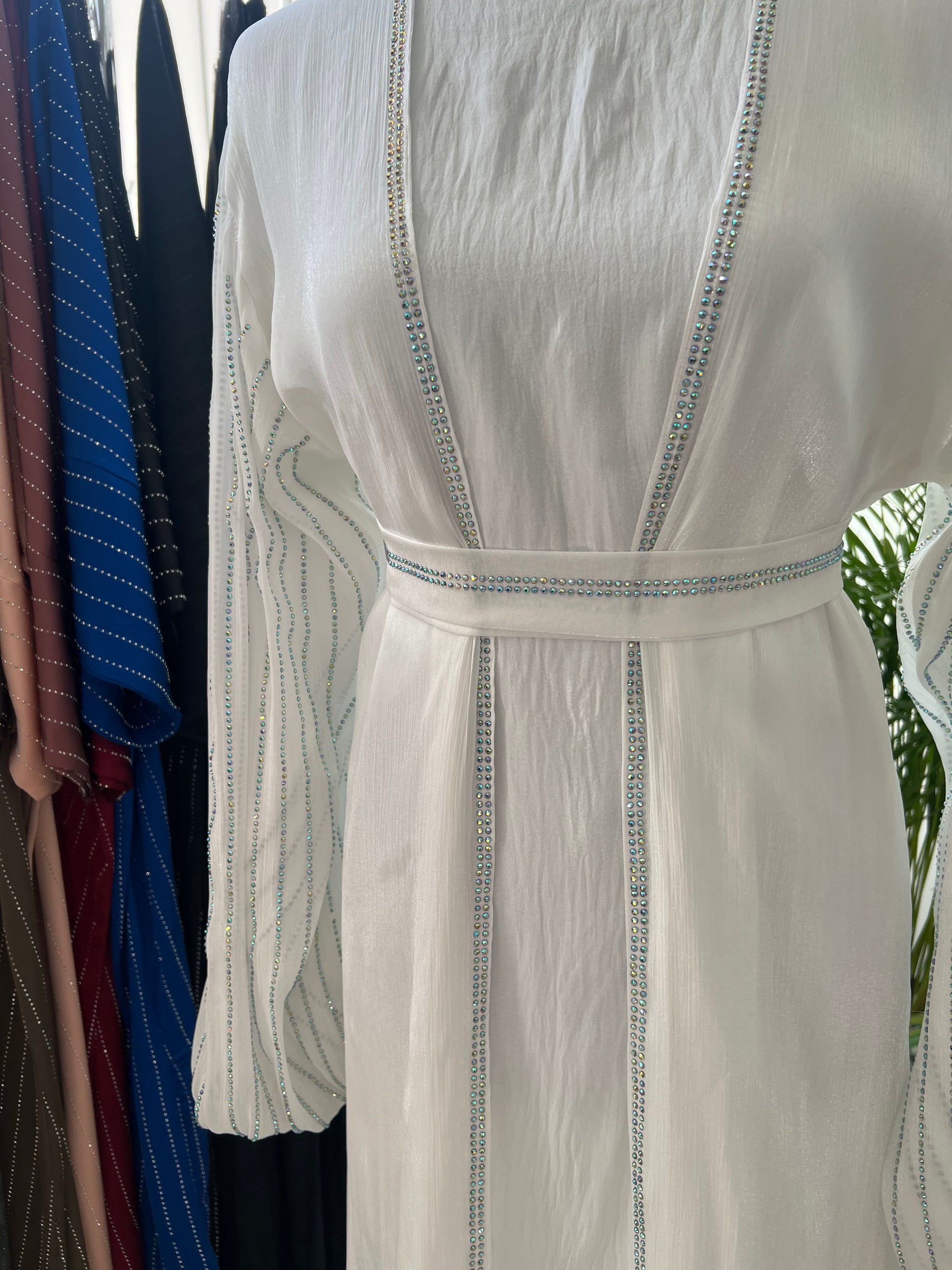 Abaya in weiß für standesamt, nikkah, henna oder hochzeit