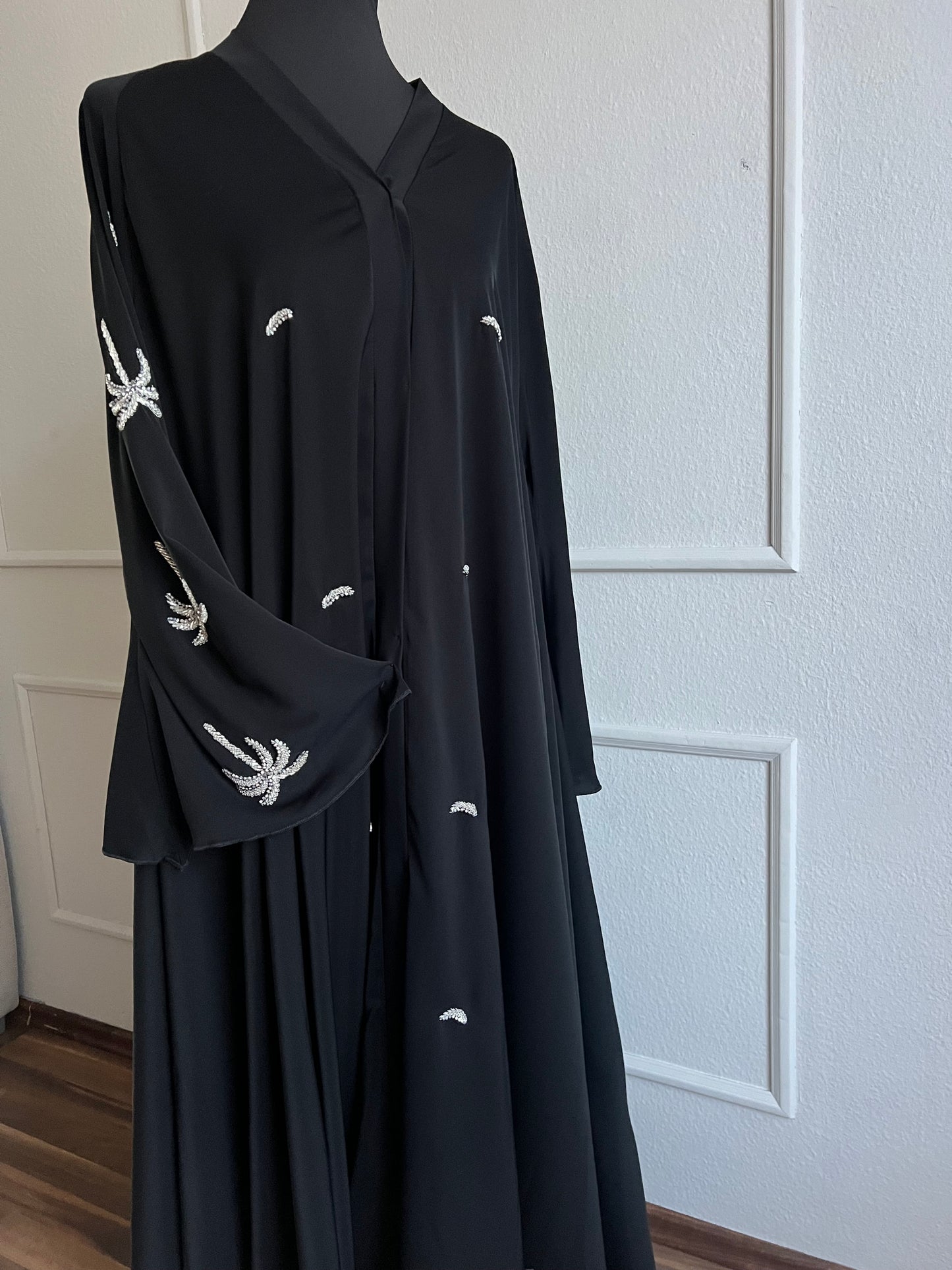 Black Palm Abaya