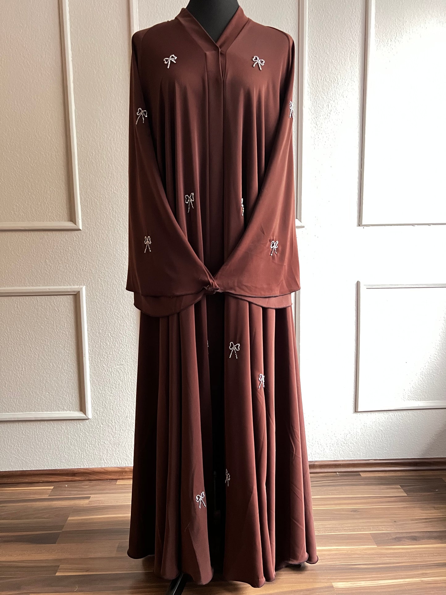 Bow Abaya brown