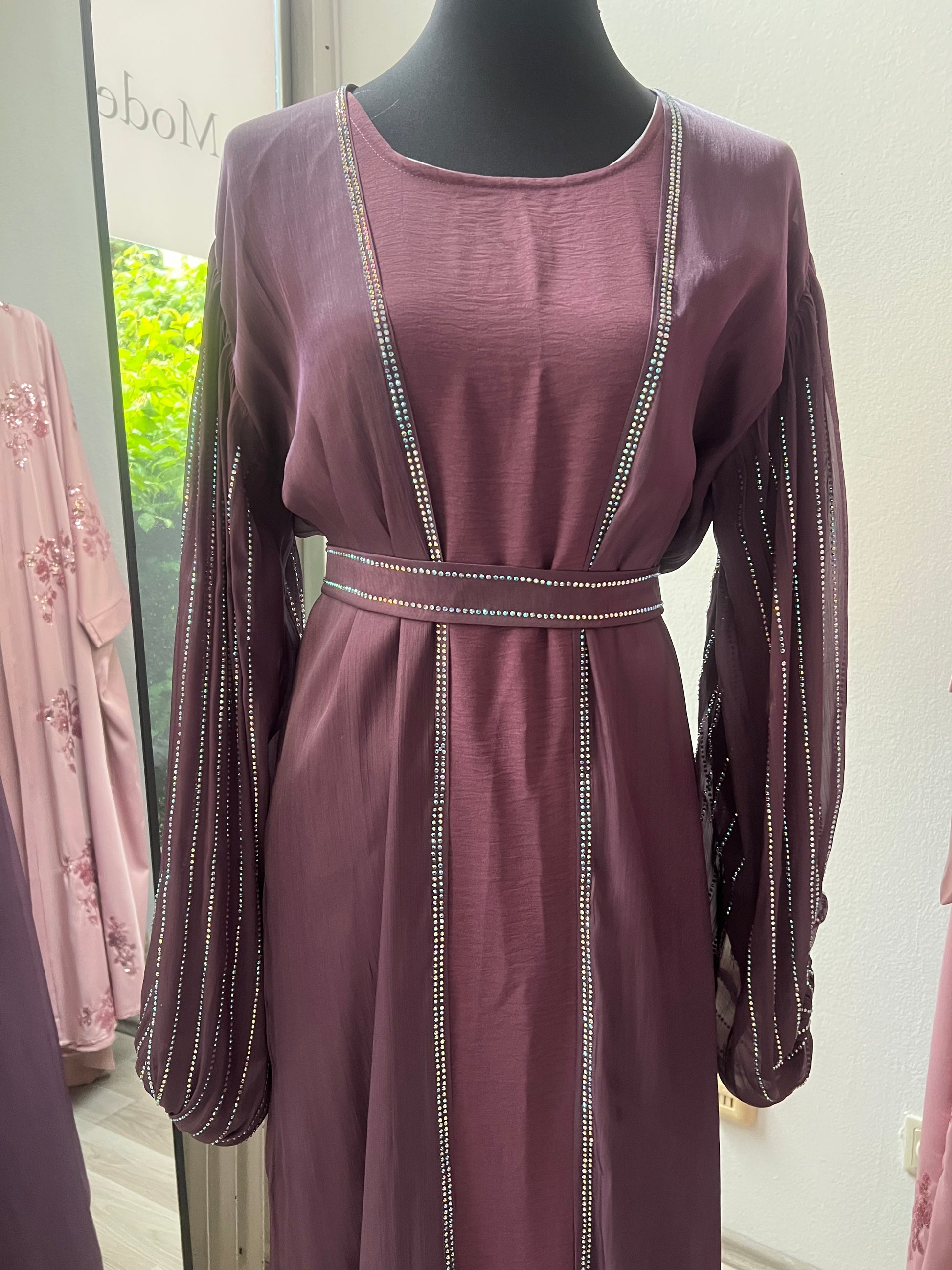 Abaya mit glitzer lila mit gürtel