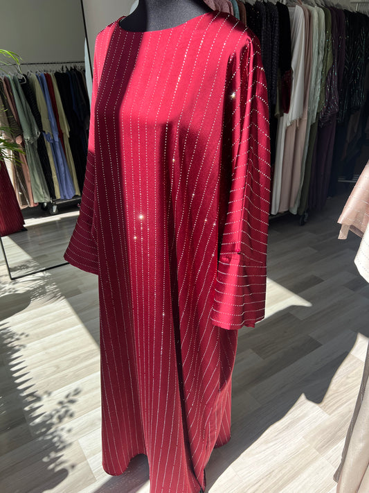 Weinrotes kleid mit glitzer