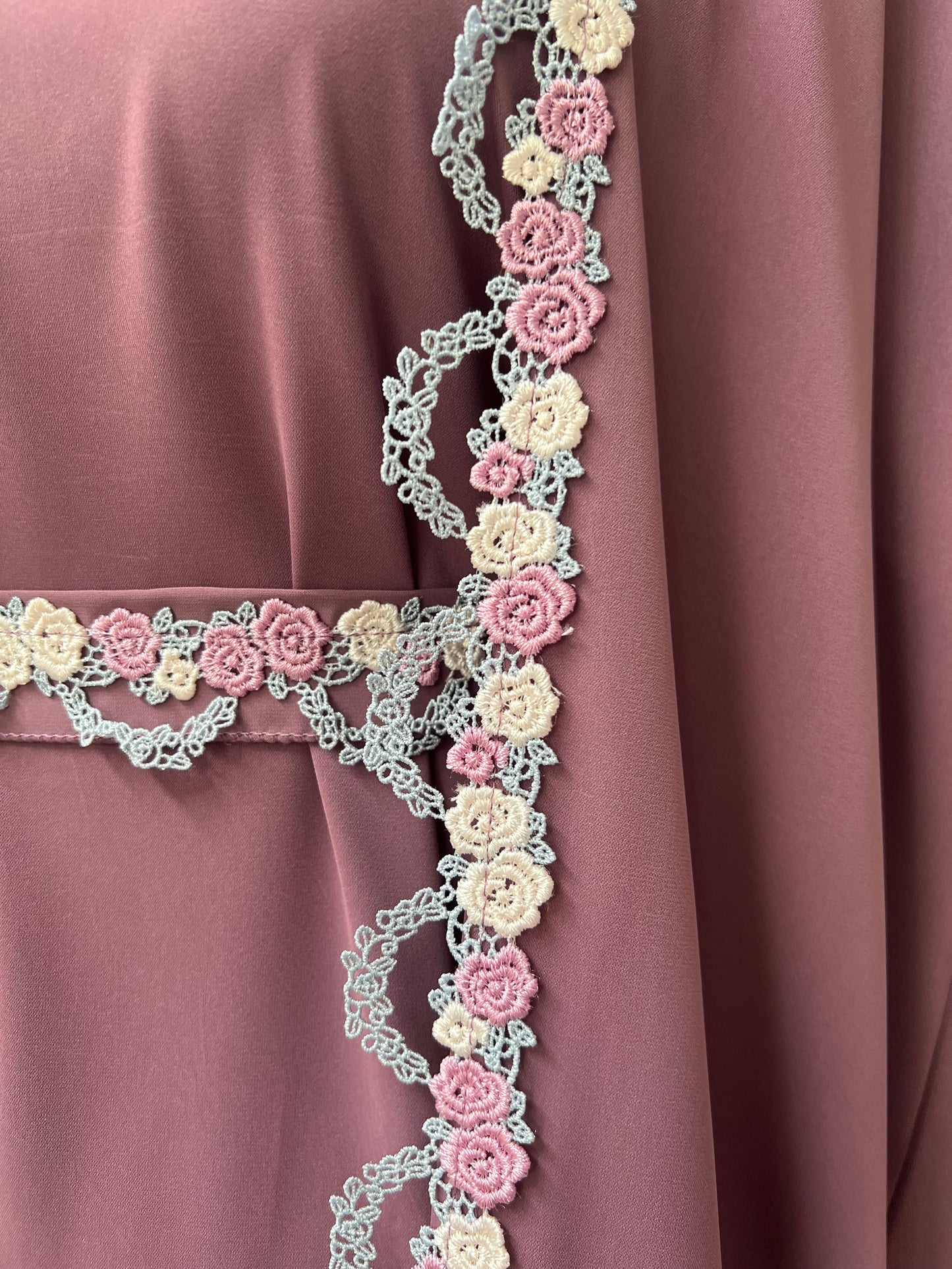 Altrosa abaya für frühling und kopftuch