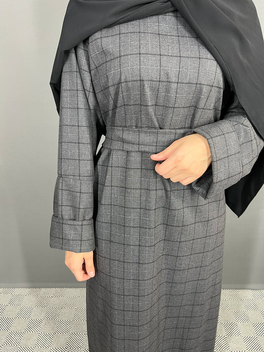 Abaya grau kariert mit Gürtel