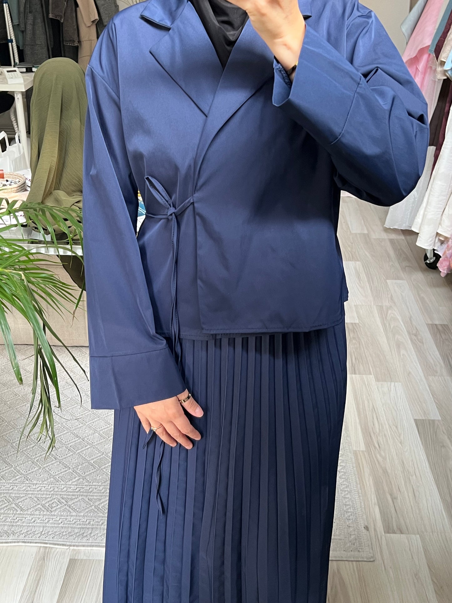 Sheylin Back to School Collection – Set Jenna in Dunkelblau, Model 1,68 m