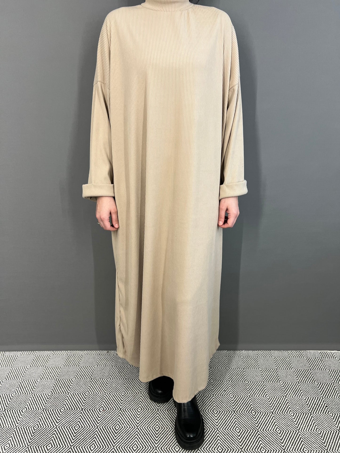 Abaya Stina