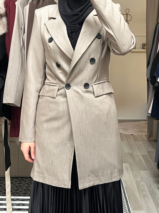 Heller Taupe Longblazer für Damen, doppelt geknöpft, eleganter Schnitt, modischer Blazer für Hijabi Outfit