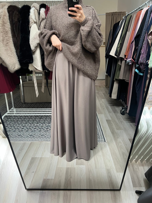 Taupe Maxirock bodenlang – Modest Fashion Rock für Hijabi Frauen | Sheylin Wien