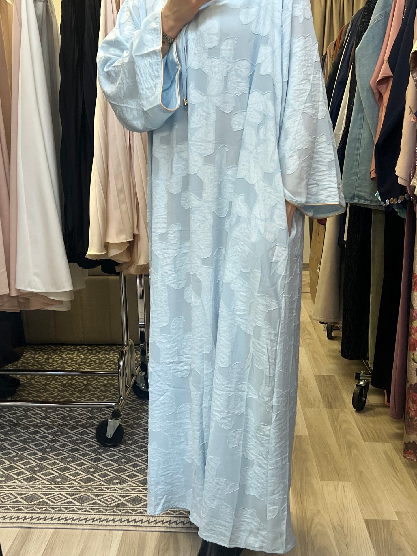 Luftiges Modest Maxikleid mit floralem Muster – Onesize 140 cm