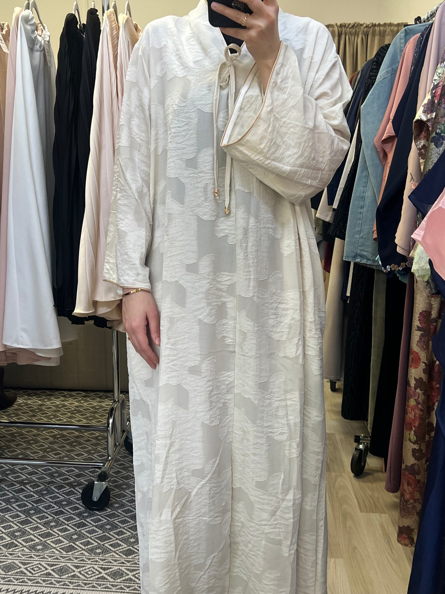 Luftiges Modest Maxikleid mit floralem Muster – Onesize 140 cm